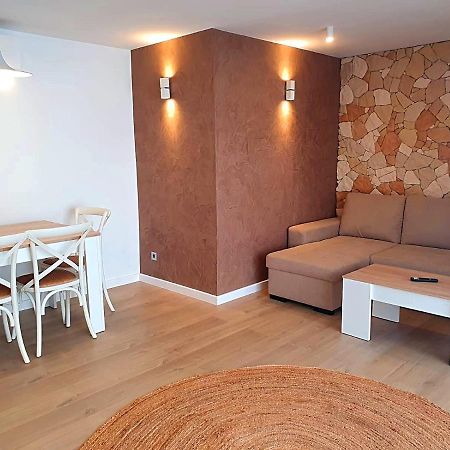 בנידורם First Line Beach Beautiful Two Bedrooms מראה חיצוני תמונה