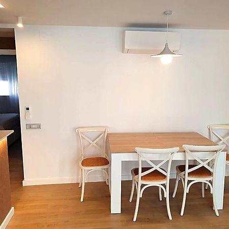 בנידורם First Line Beach Beautiful Two Bedrooms מראה חיצוני תמונה