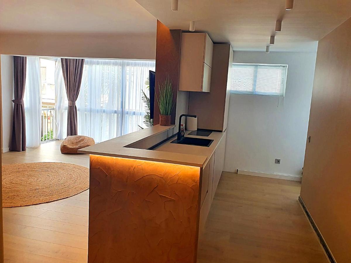 בנידורם First Line Beach Beautiful Two Bedrooms מראה חיצוני תמונה