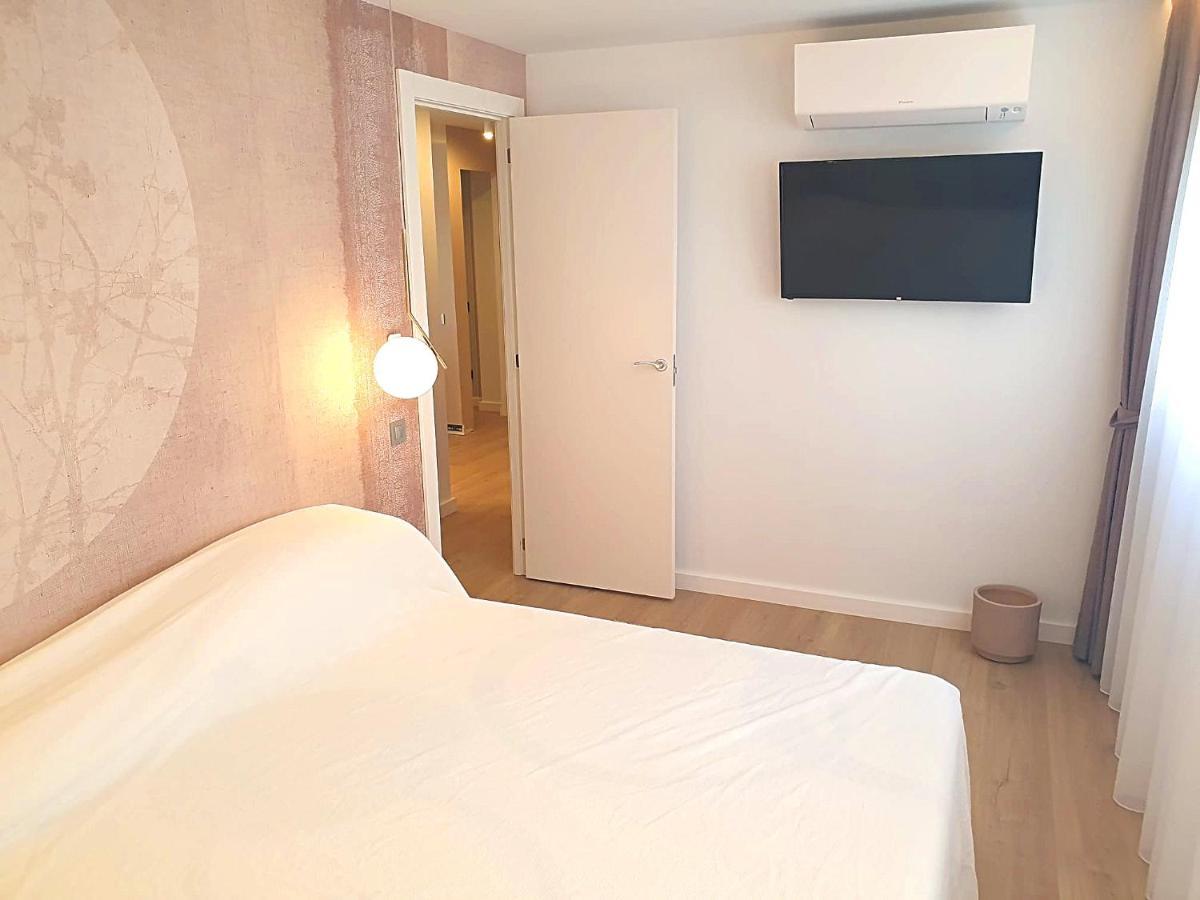 בנידורם First Line Beach Beautiful Two Bedrooms מראה חיצוני תמונה