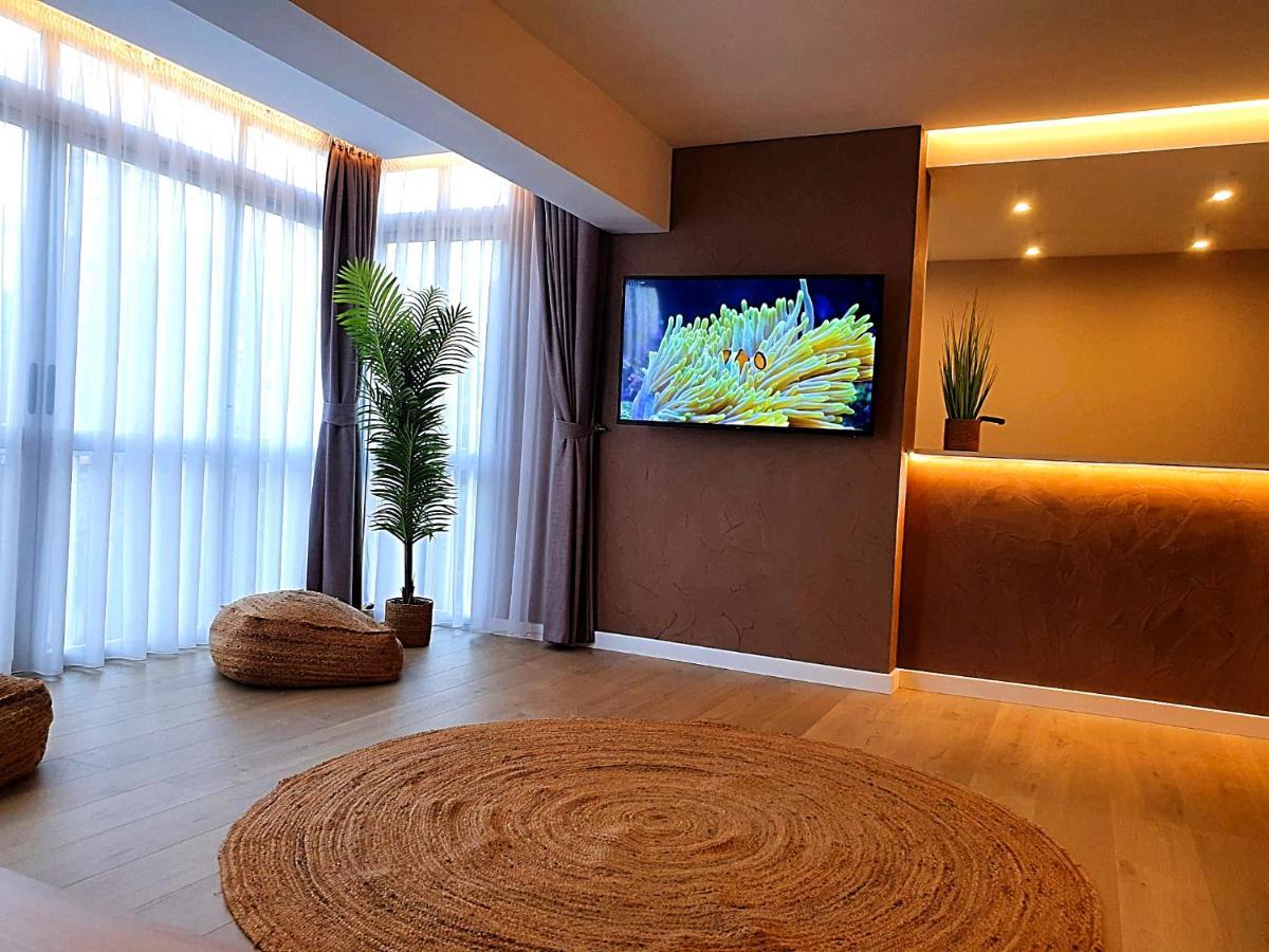 בנידורם First Line Beach Beautiful Two Bedrooms מראה חיצוני תמונה