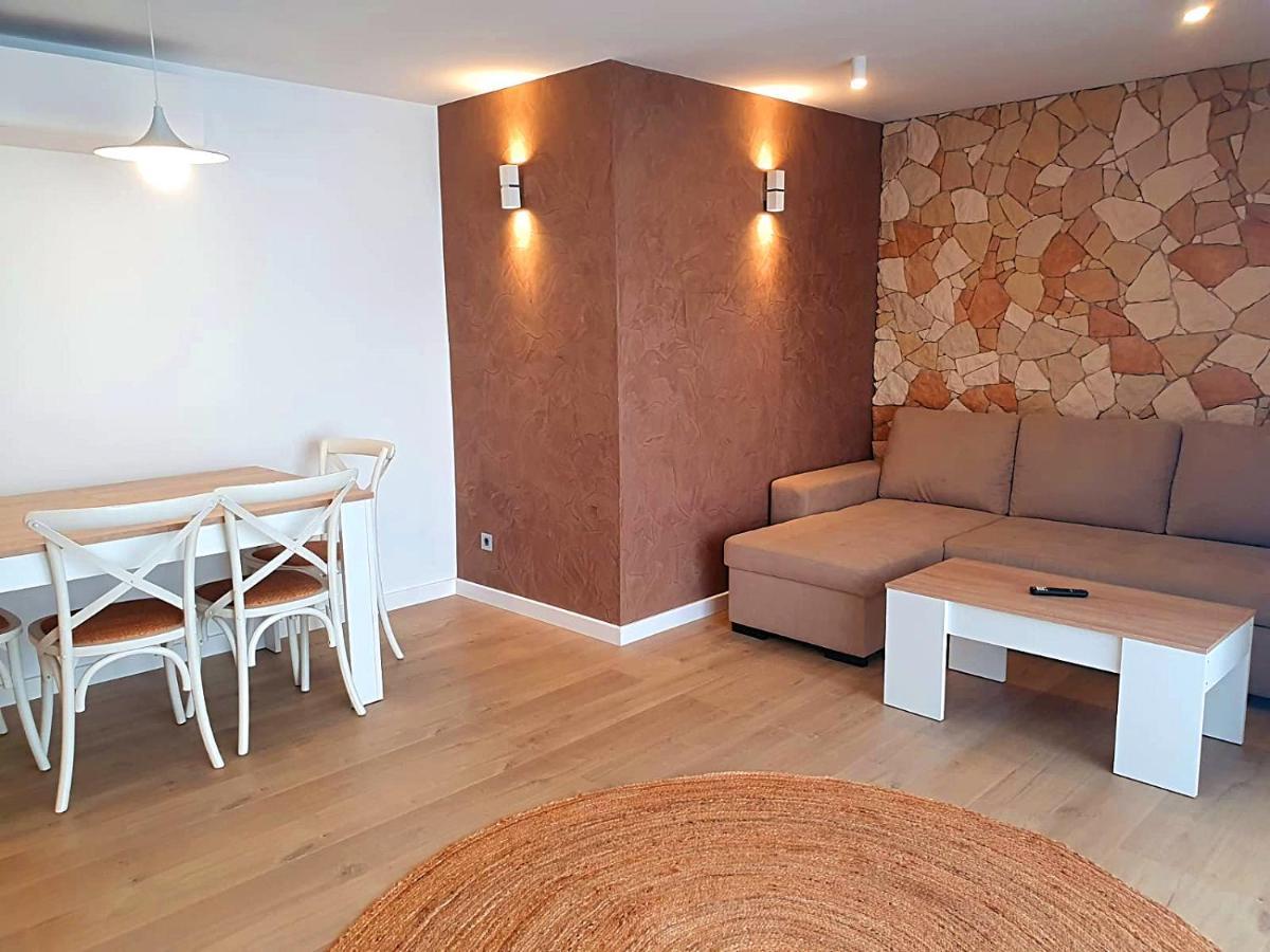 בנידורם First Line Beach Beautiful Two Bedrooms מראה חיצוני תמונה
